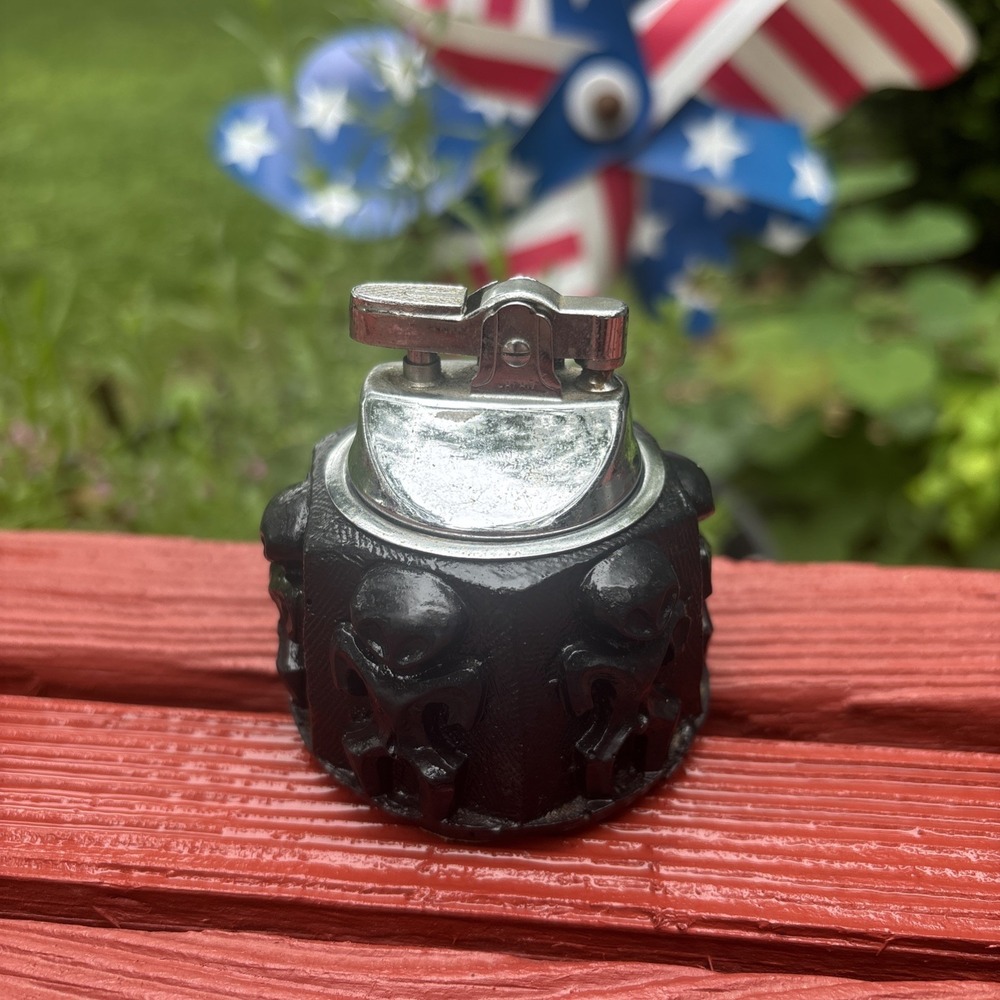 VTG Hawaii Tiki Table lighter black lava rock Coco Joe's Mini Petro Petroglyphs